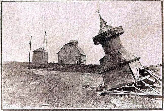 Wayne Riggs &COPY;1976,Untitled:6 x 8 in.Vandyke Brown Print,Kodalith on watercolor paper,Permanent collection High Museum of Art,Atlanta,Georgia /collection of the artist.